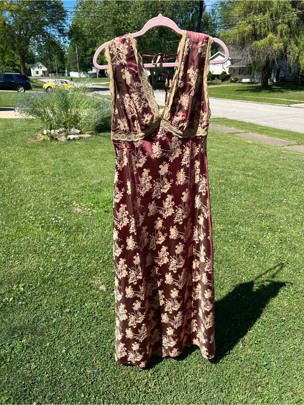 Sincerely JulesSleeveless Burgundy/Rust Floral V-Neck Dress with Cream Lace Trim